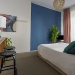 House Putignani 181 * باري