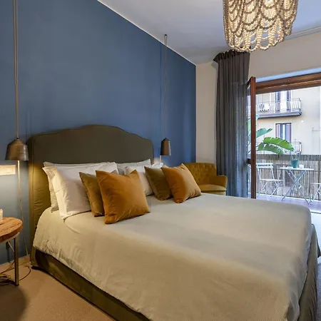 House Putignani 181 *