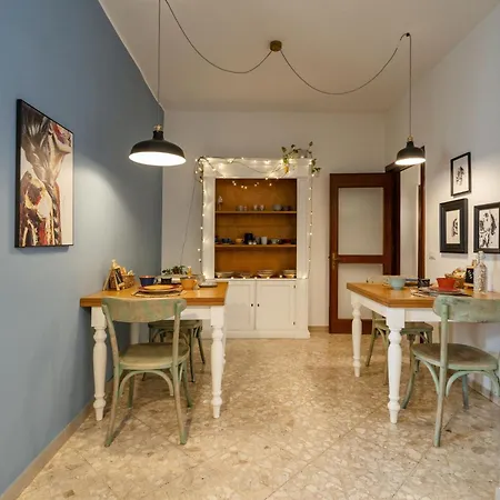 House Putignani 181 باري