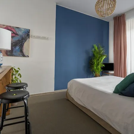 House Putignani 181 * باري